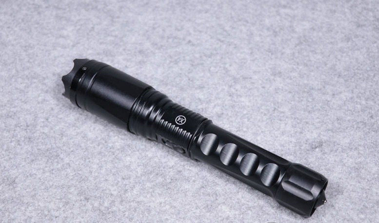 如何防御電擊棍？怎么防止被電擊棍誤傷？